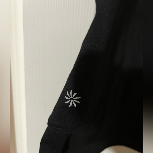 ✨ Athleta Unstoppable Quarter Zip Vest - Like New ✨ - Picture 5 of 7